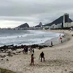 Beach House Leme - Copacabana